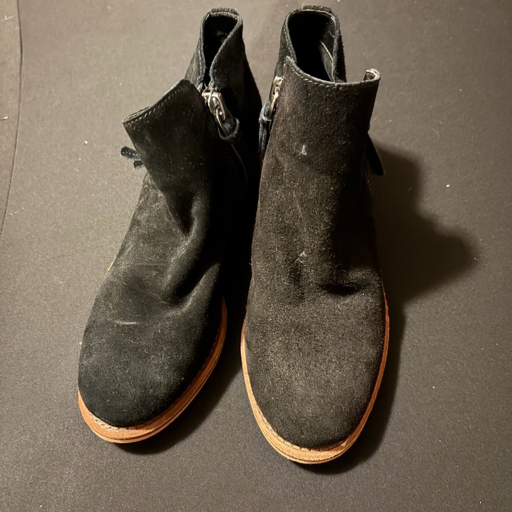 Gianni Bini Black Leather Interior